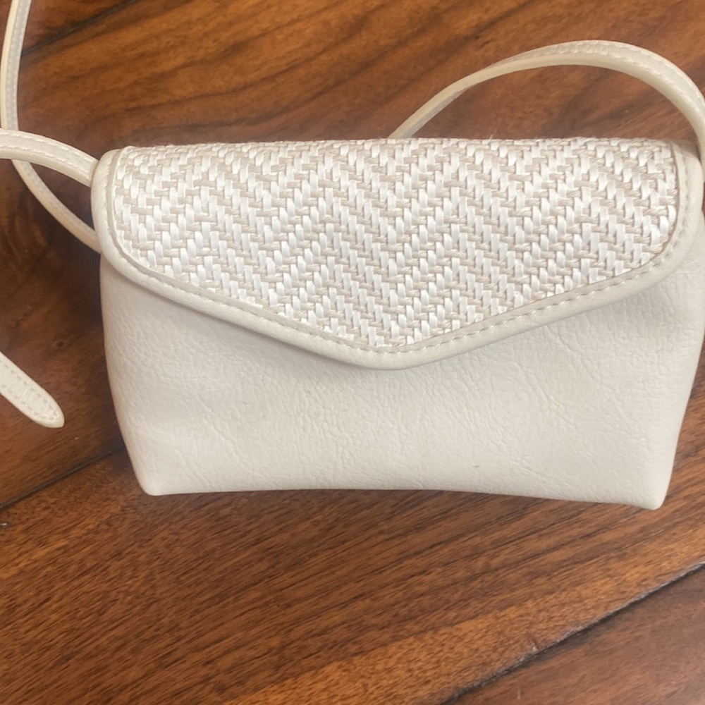 Universal Threads Envelope Purse - image 2